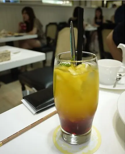 黑醋栗香橙冰茶